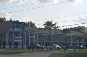 Travelers Inn - Rosenberg