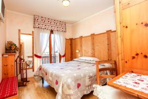 Standard Double or Twin Room with Balcony room in Albergo Adele