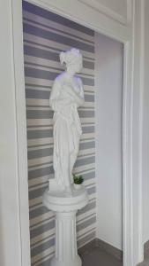 Vesuvius Luxury Suites