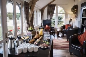 Hotels Logis Le Fleuray : photos des chambres