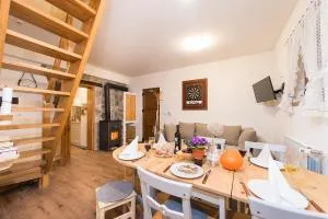 4 Seasons House - Golac