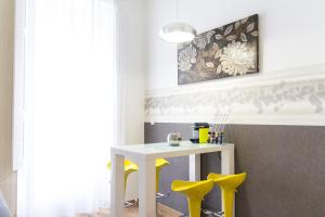 Luxury 2BR Apt by the Synagogue