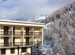 Hotels Les Carlines : Chambre Familiale - Vue sur Montagne