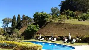 Pousada Chácara Aracê - Meio do Serra