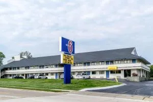 Motel 6 Florence, KY - Cincinnati Airport - Aurora