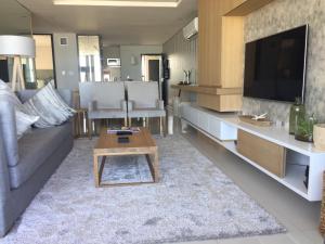 Blouberg Luxury Beachfront Apartment