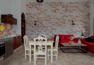 Caserío Leandro III