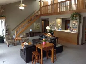 SunRise Inn Hotel - Osseo