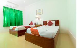 Blossoming Romduol Boutique