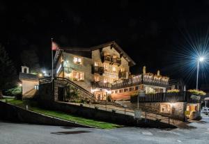 CHALET STELLA ALPINA - Hotel & Wellness Spa, The Originals Relais