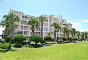 Three-Bedroom Apartment room in Marlin Key 2C Townhouse