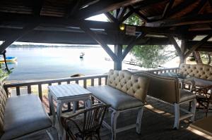 Haus Platanos Apartments & Bungalows by the Sea Halkidiki Greece