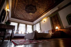 Superior Double Room with Sofa room in Hotel Kalemi