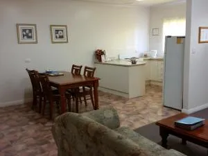 About Town Cottages - Broken Hill