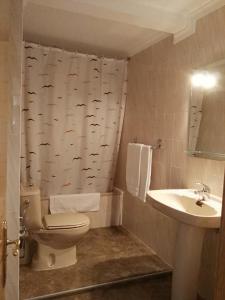 Triple Room with Private Bathroom room in Hostal San Felix