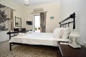 Koukounari 2 Rooms Agistri Greece