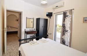 Koukounari 2 Rooms Agistri Greece