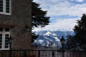 Deodar Manor - Guest House Khajjiar