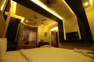 Hotel Sriram JB Residency