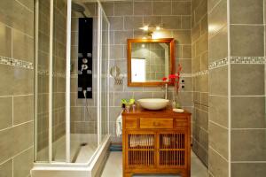 Hotels Hotel Le Lascaux : photos des chambres