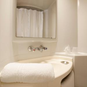 Hotels Premiere Classe St Quentin : Chambre Double