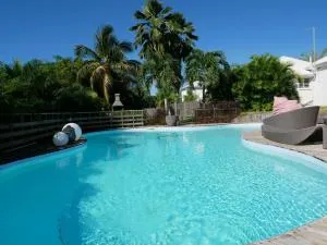 La petite kaz - Malgré Tout