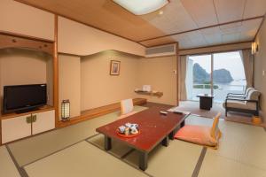 Dogashima Onsen Hotel