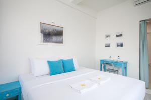 Suite Junior Có Ban Công (Junior Suite with Balcony)