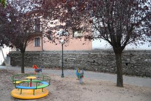 Apartamento de 2 dormitorios con balcón