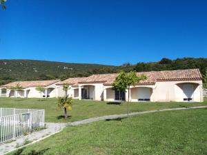 Villages vacances Park & Suites Village Gorges de l'Herault-Cevennes : photos des chambres