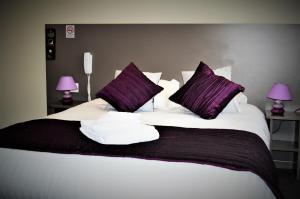 Hotels Logis Hotel Le Prieure : photos des chambres