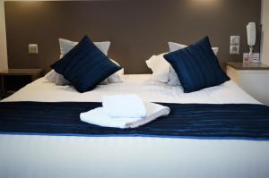 Hotels Logis Hotel Le Prieure : photos des chambres