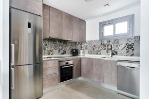 Orange Holiday Housing - Villa Amalia 13