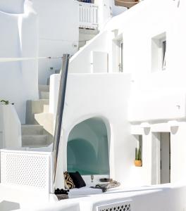 Delta Suites Santorini Greece