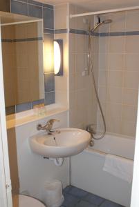 Hotels Kyriad Direct Lyon Sud - Chasse-Sur-Rhone : photos des chambres