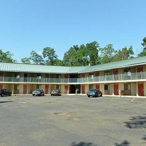Ivory Tower Motor Inn Green Brook