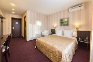 Standard Business Room room in Chuvashia Hotel