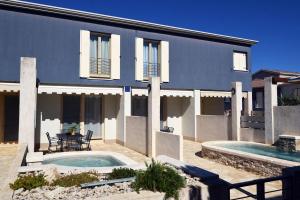 Villa Blue 1 
