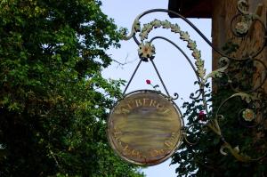 4 stern pension Auberge les Tables du Ban Saint-Pierre-la-Palud Frankreich