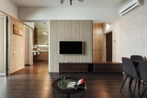 Modern double bedroom Apartment in Arkadia