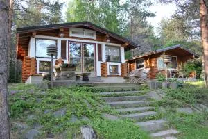 Hirsimökki ja makuuaitta - Teuva