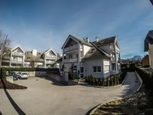 Apartments Agenija Bled - 特尔日奇
