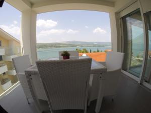 One-Bedroom Apartment with Balcony and Sea View - Second Floor room in Apartments Exclusive Palace