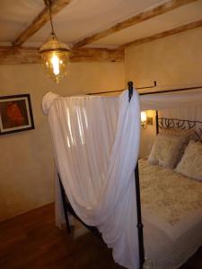 B&B / Chambres d'hotes Mas du Puits d'Amour : photos des chambres