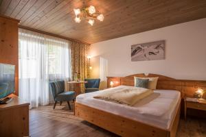 Single Room with Shower room in Pension Zillertal