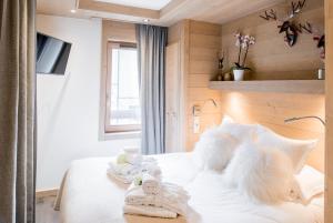 Mammoth Lodge by Alpine Resorts