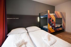 Quadruple Room room in a&o Bremen Hauptbahnhof