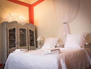 Maisons d'hotes Gite des Carmes and Spa : photos des chambres