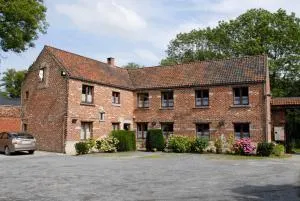 拉法梅德格兰百思餐厅酒店 - Corbais