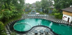 Elephant Court Thekkady